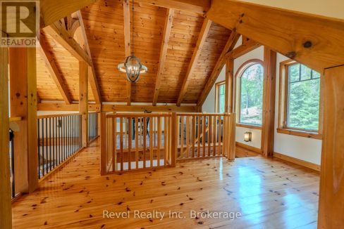 29868683-26.jpg