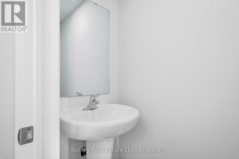 29868730-10.jpg