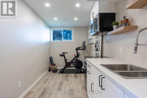 29872383-7e61068e6b-18.jpg