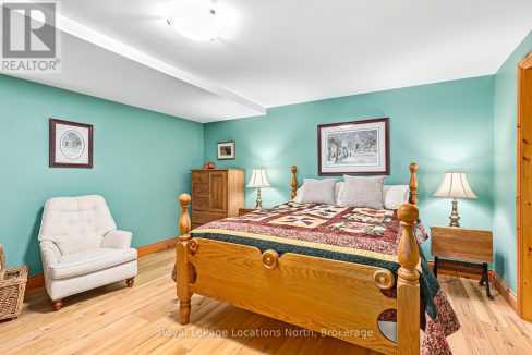 29872649-d57c50445d-18.jpg