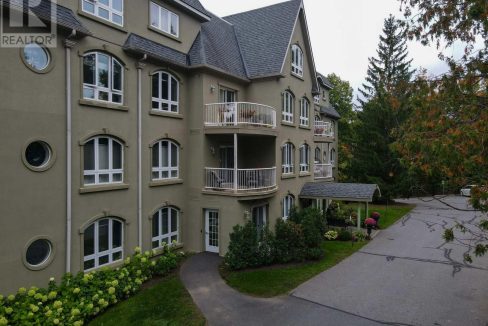 29876107-28.jpg