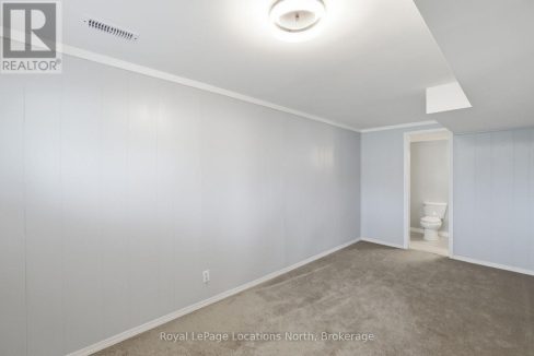 29895732-47518069e2-33.jpg