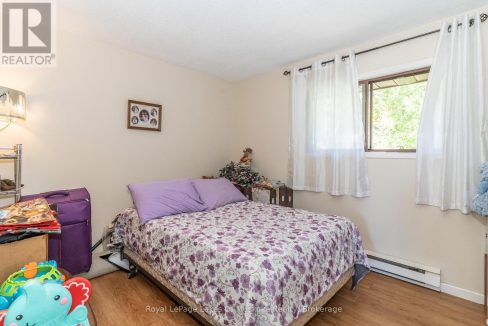 29902547-30.jpg