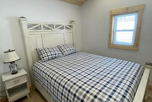 29910043-40.jpg