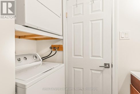 29914831-9c86093d37-7.jpg