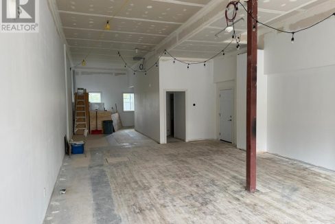 29918172-870981342a-3.jpg