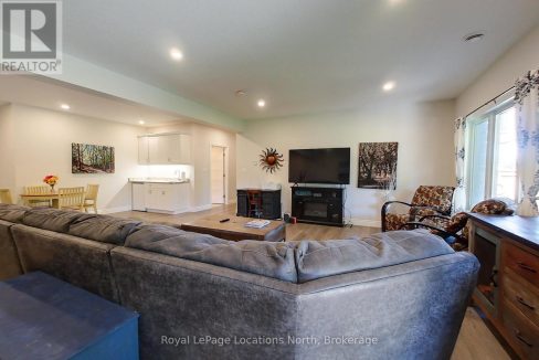 29921764-da4573bd43-34.jpg