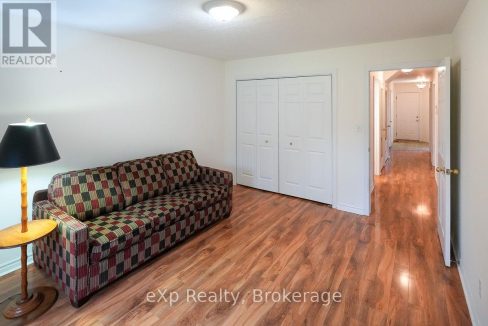 29921768-3c97fbf3ae-16.jpg