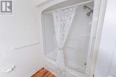 29921768-3c97fbf3ae-18.jpg