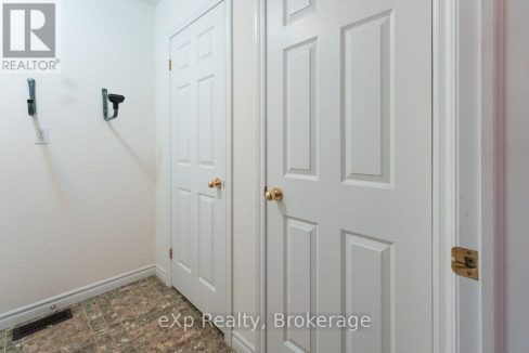 29921768-3c97fbf3ae-20.jpg