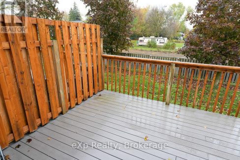 29921768-3c97fbf3ae-44.jpg
