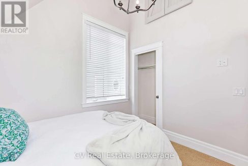 29924103-e9c60ef1ae-27.jpg