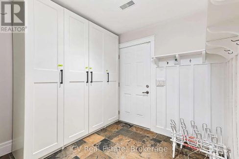 29924103-e9c60ef1ae-38.jpg