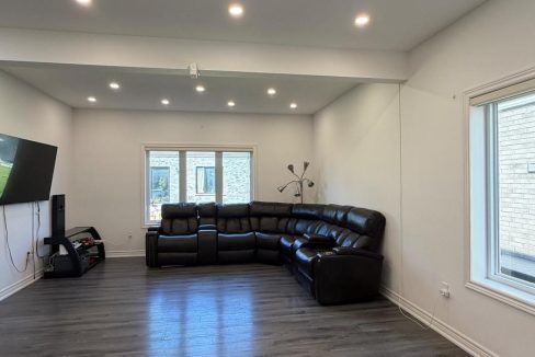29925918-669e26e8db-7.jpg