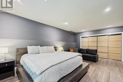29933552-ca07a3ba4e-37.jpg
