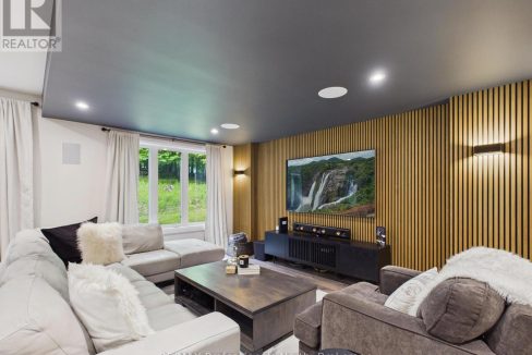 29933552-ca07a3ba4e-4.jpg