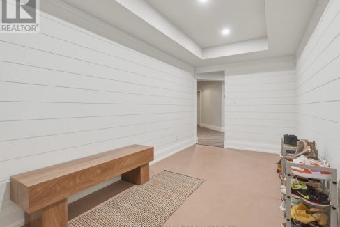 29933552-ca07a3ba4e-43.jpg