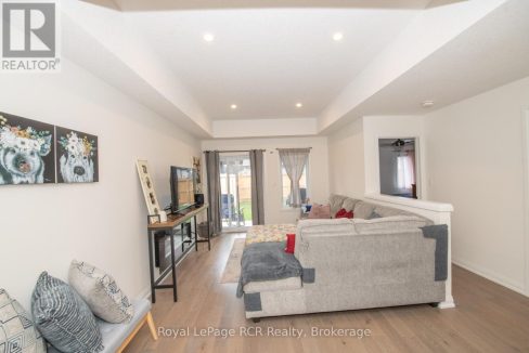29935557-644c0fa175-28.jpg