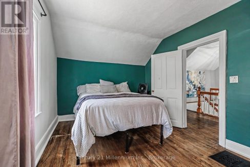 29947503-da7e9e424e-31.jpg