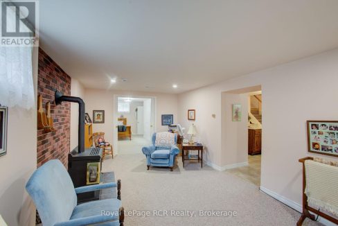 29952695-514e92df47-19.jpg