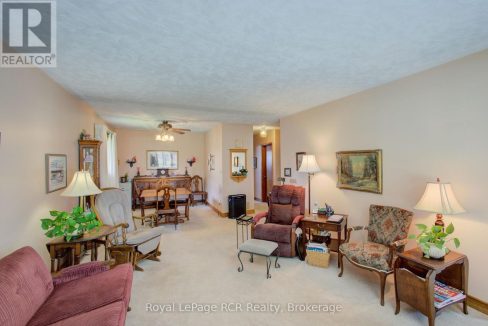 29952695-514e92df47-21.jpg