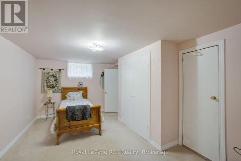 29952695-514e92df47-22.jpg