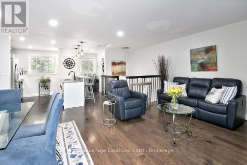 29954229-e180c7be62-6.jpg