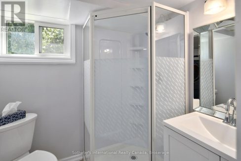 29957088-7bfeca6a6e-28.jpg