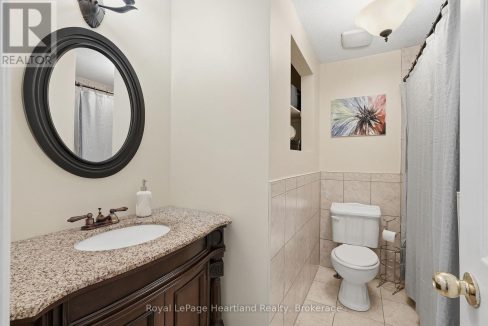 29961488-215b64eb9e-17.jpg