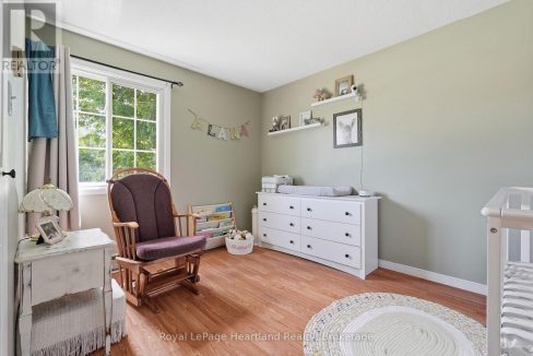 29961488-215b64eb9e-18.jpg