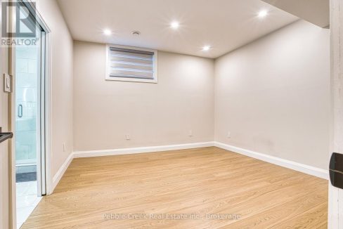29965045-5ca0c257f7-26.jpg