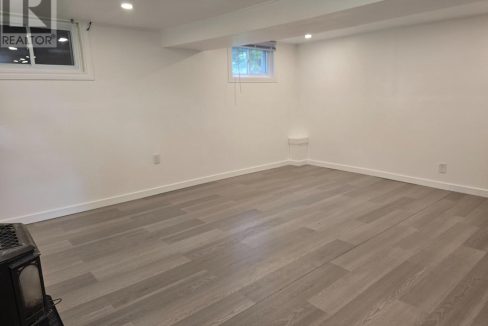 29965124-866b247fec-33.jpg
