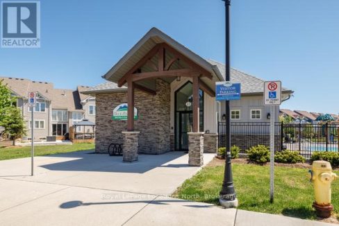 29967914-4be7375837-42.jpg