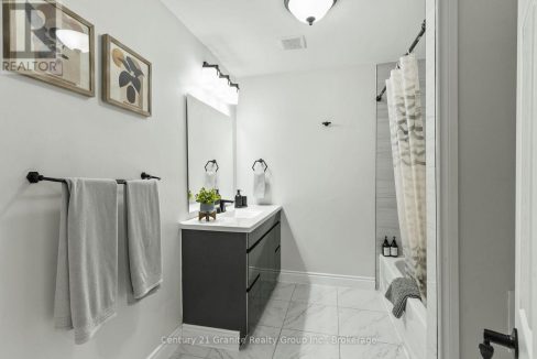 29972960-7c3eece957-22.jpg