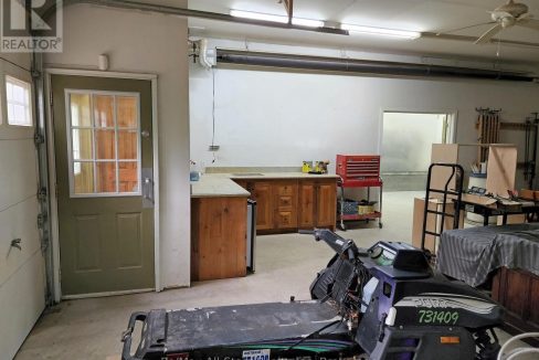 29975668-b4877225cc-14.jpg