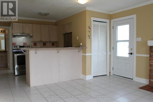 29975948-527e36d2b8-3.jpg
