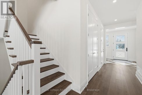 29977701-a6cbaed34d-13.jpg
