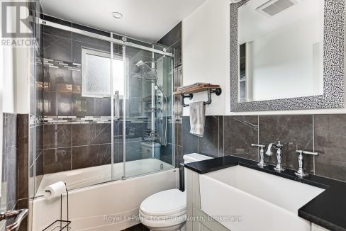 29978939-30e9f4cb38-18.jpg