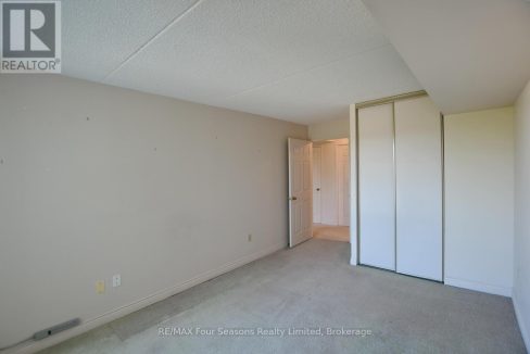 29984383-38b68d7a04-25.jpg