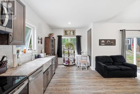 29990121-8add88eb51-9.jpg